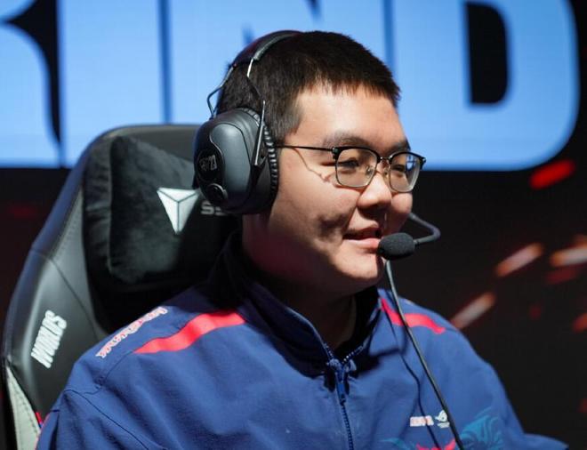 JDG力克BLG，Bin完成史诗逆转八强赛2:1（深圳）